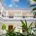Teges Inn Kuta