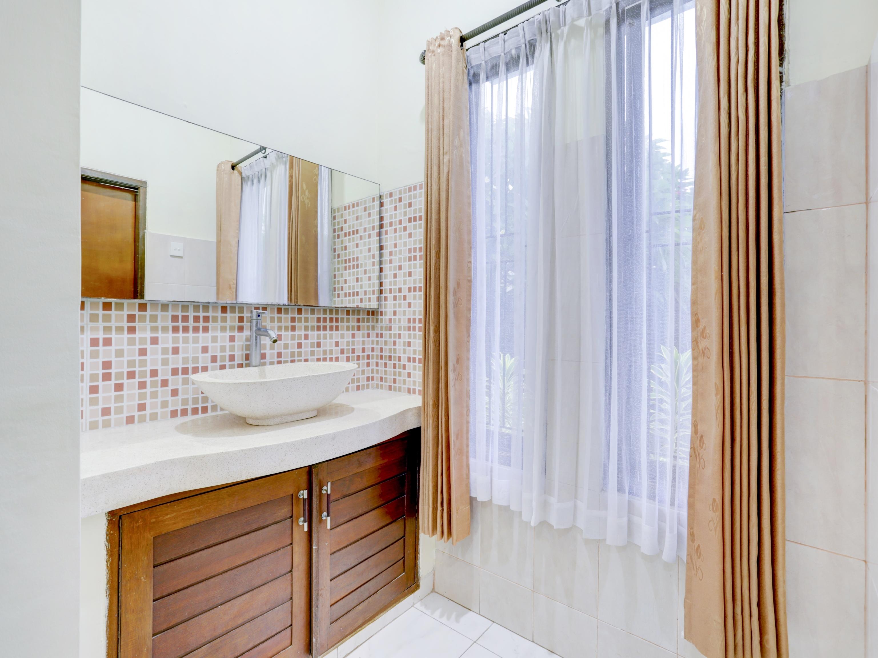 Hotel Teges Kuta 2*
